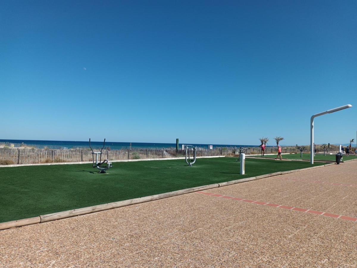 Le Victoria'S Beach Barcares - Parking Prive - Direct Plage - 5 Minutes A Pied Du Lydia - 3 Personnes Le Barcares Exterior photo